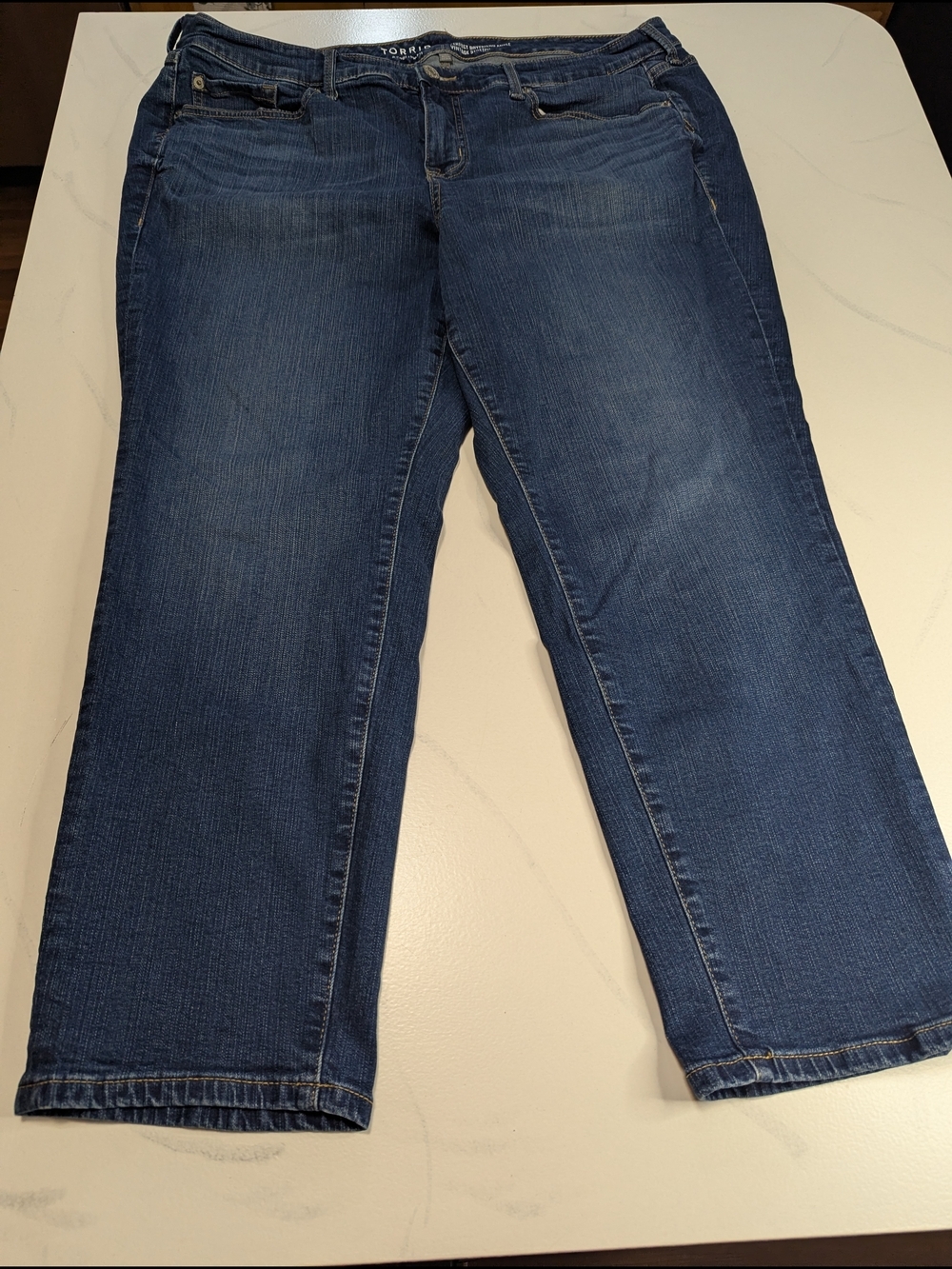 Torrid Women's 18S Perfect Boyfriend Ankle Vintage Stretch Dark Wash Blue Jeans - Picture 2 of 9